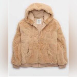 NWT Aerie Fuzzy Full Zip Jacket with Hood and Pockets Beige on trend SZ M